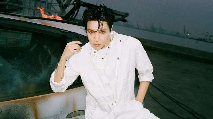 Video: J-Hope Invites Army in His Live; Performs on Arson and other songs