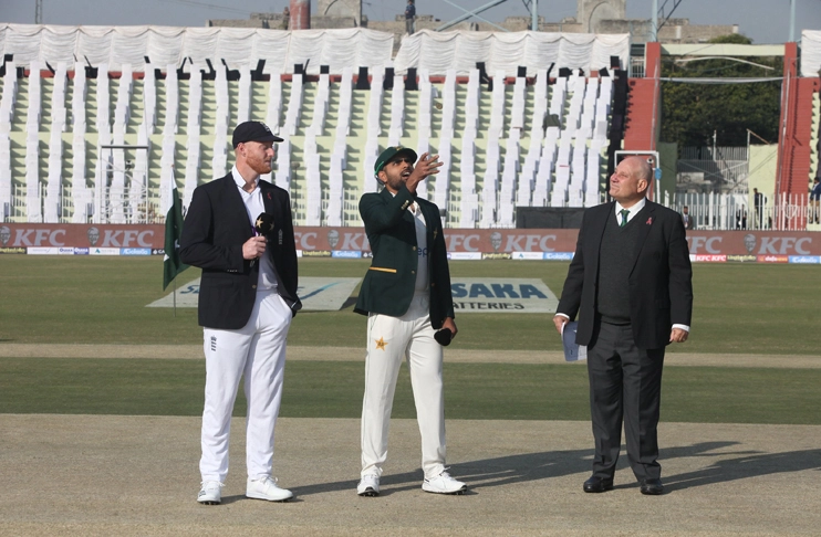 Pak-vs-Eng-toss