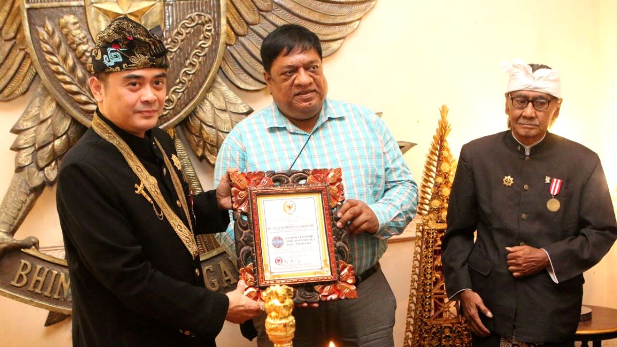 Dr Vilas Lokhande Of Remedium Lifecare Limited Honoured With Global Icon Award