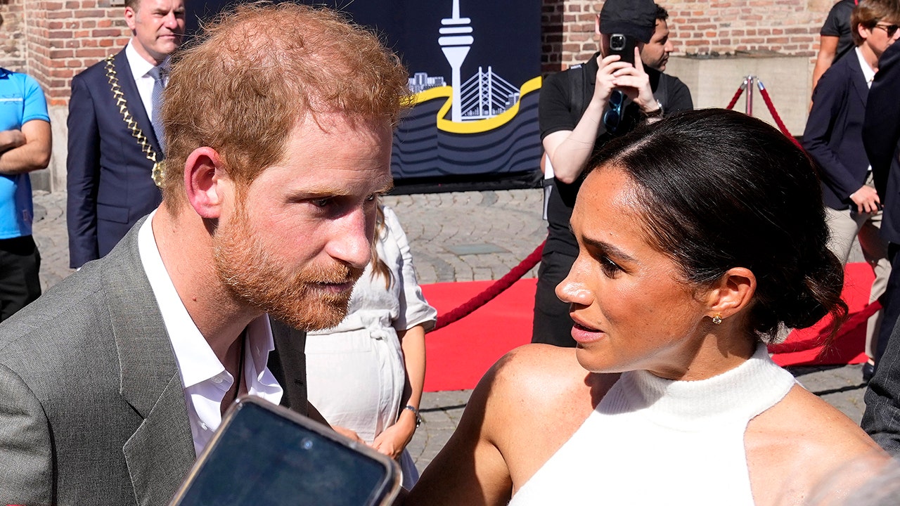 Prince Harry, Meghan Markle's media blitz angers internet: 'I thought they just wanted their privacy?'