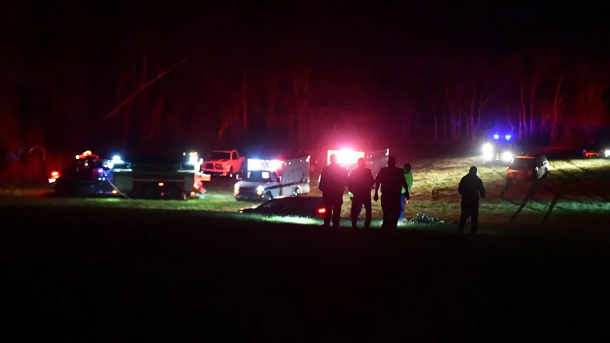 Two Blackhawk helicopters crash in mid-air, 9 American soldiers killed in Kentucky