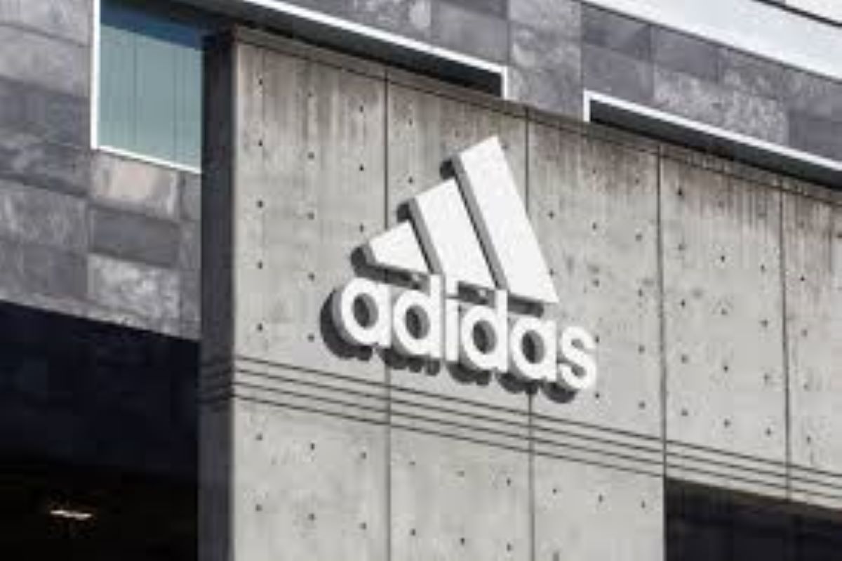 Adidas retracts its objection to Black Lives Matter Logo