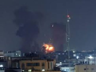 Israel Retaliates to the Lebanon Attacks with Air Strikes in Gaza