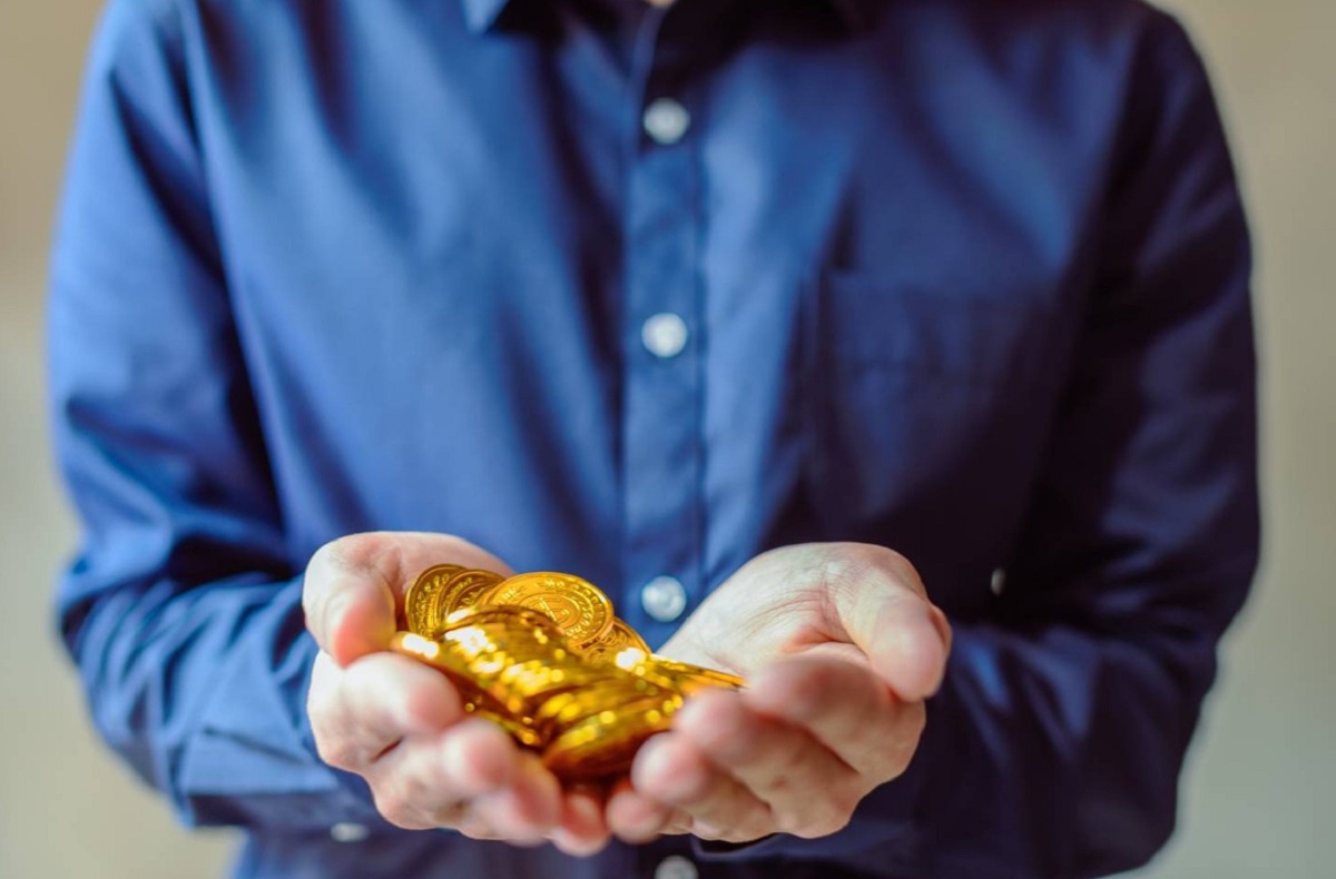 Crypto Exchange Kucoin Bites The Big Apple: $22M Settlement Forces Exit From New York