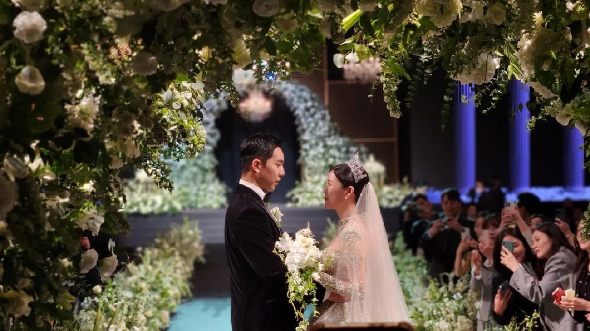 Lee Seung Gi Finally Got Hitched to Lee Da In A