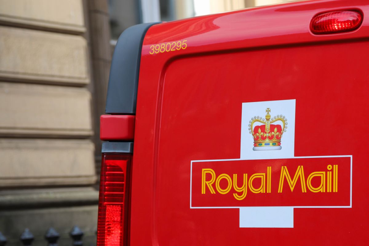 Simon Thompson, The Chief Of Royal Mail, Steps Down