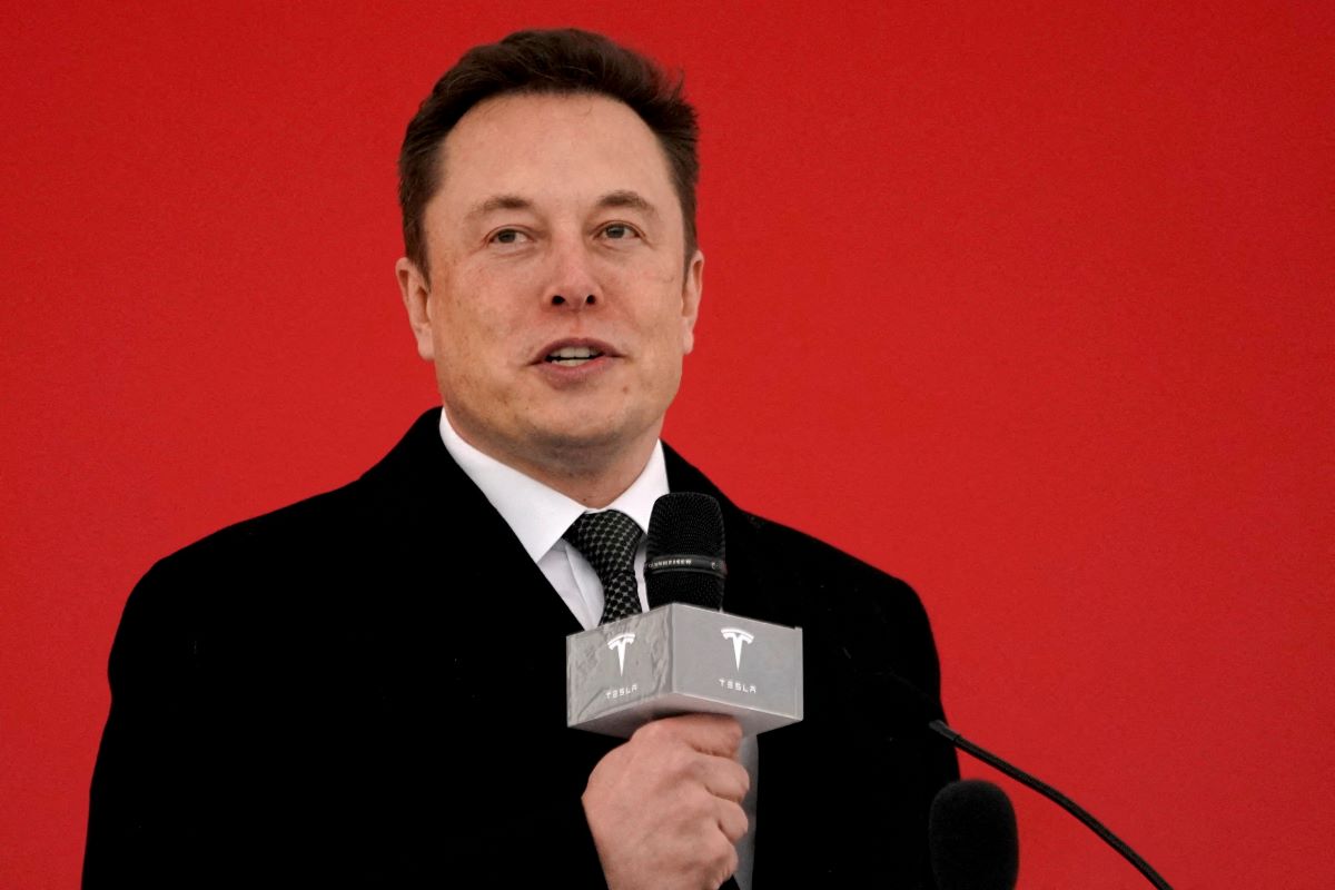 Elon Musk Tweets, Over $500M Investment in Supercharger Network
