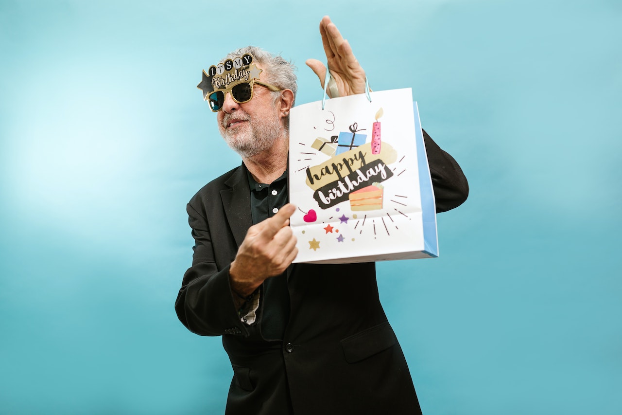 Why a birthday gift for father is more than just a present: it’s a way of showing respect and admiration