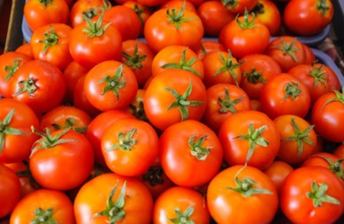 Petrol is now cheaper than tomatoes in some Indian States