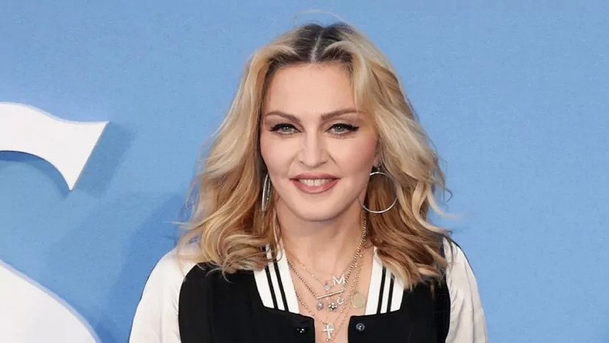 Madonna explains her health: 'I'm coming back'
