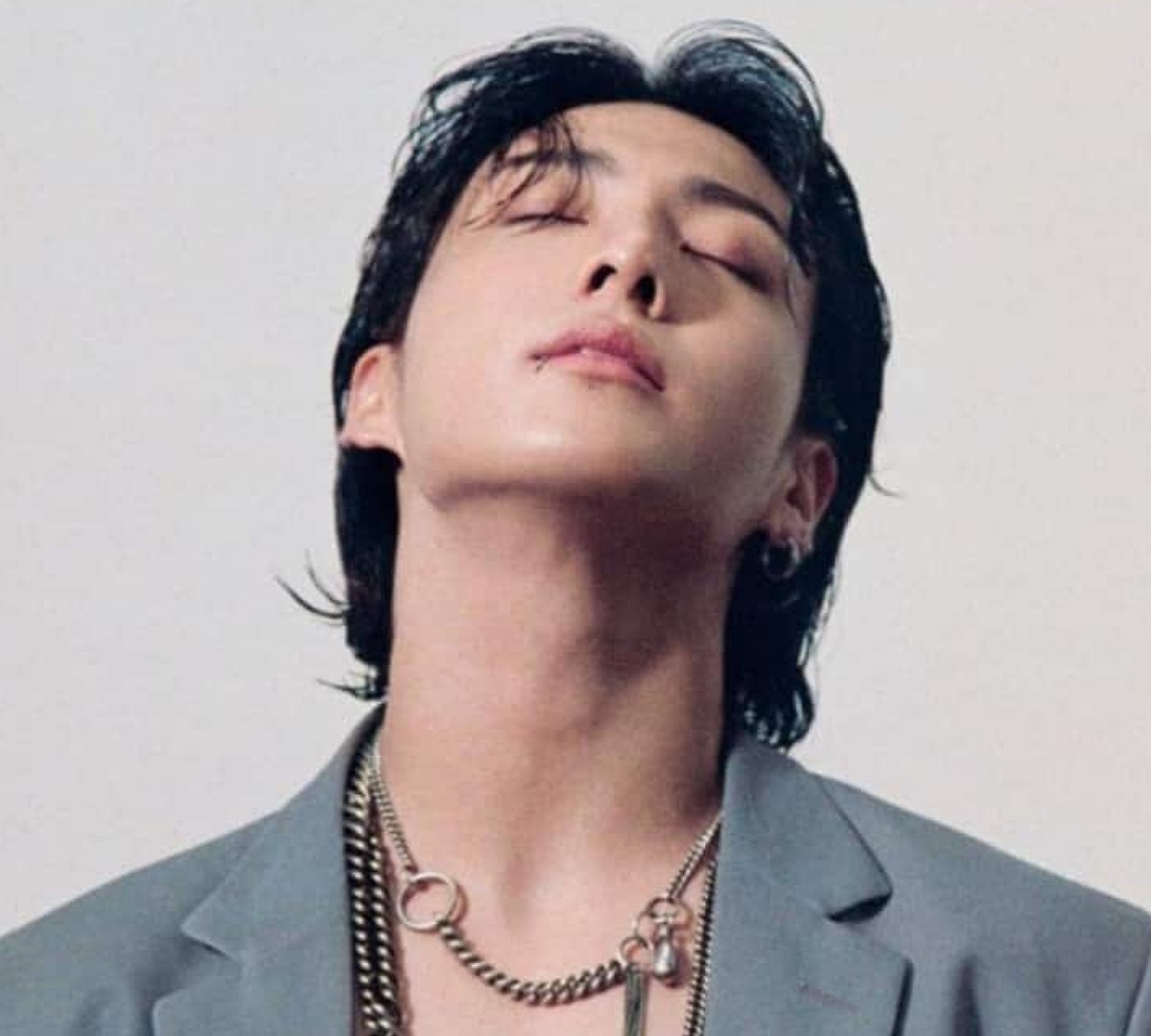 Jungkook's Latest Weverse Session Expresses His Adoration for Chicken Makhani and Naan: 'I Crave It'