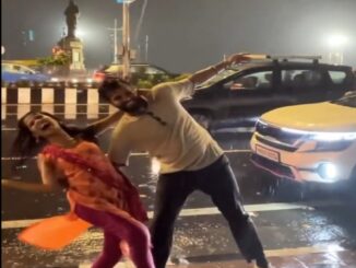 Watch: Mumbai couple dance in heavy rain to recreate Shahid Kapoor, Kareena Kapoor's 'Tum Se Hi'