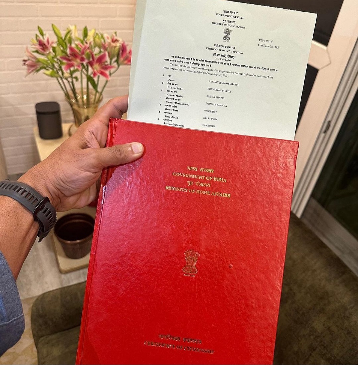 Akshay Kumar gets his Indian citizenship on Independence day