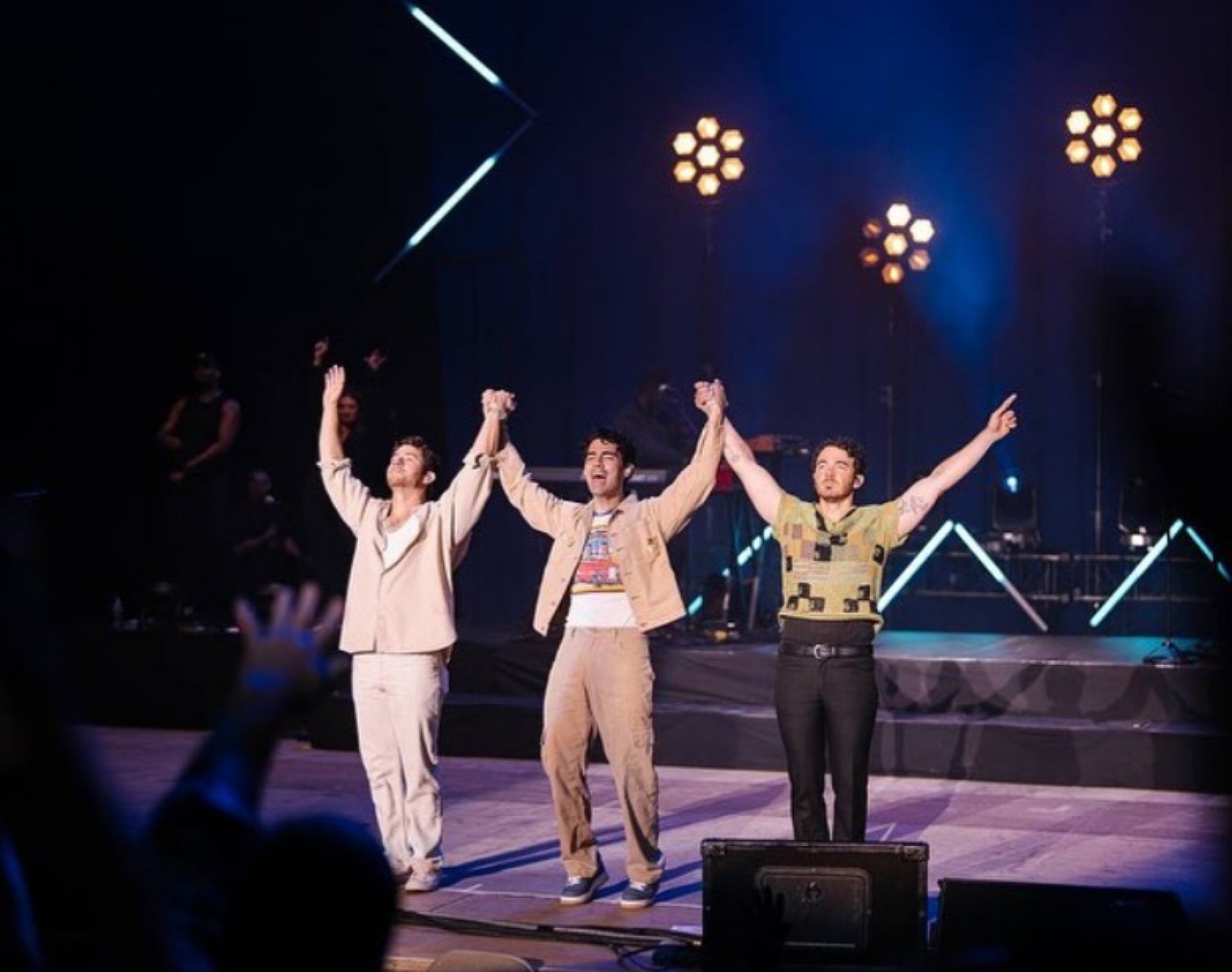 Kevin Jonas gets emotional as Jonas brothers Dedicate their song 'Little Bird' to fan's late daughter