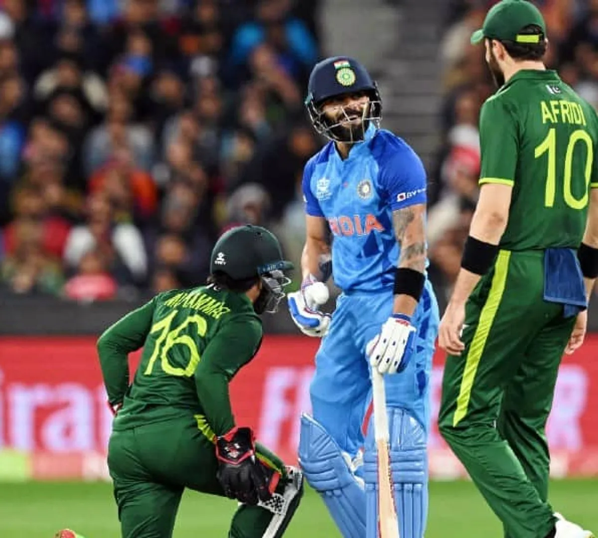 IND vs PAK: Pakistan Pacer Waqat Younus Roasts Kohli After Shaheen's Dismissal