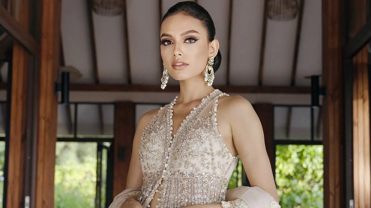 Miss Universe Pakistan Upsets Anwar-Ul-Kakar Govt