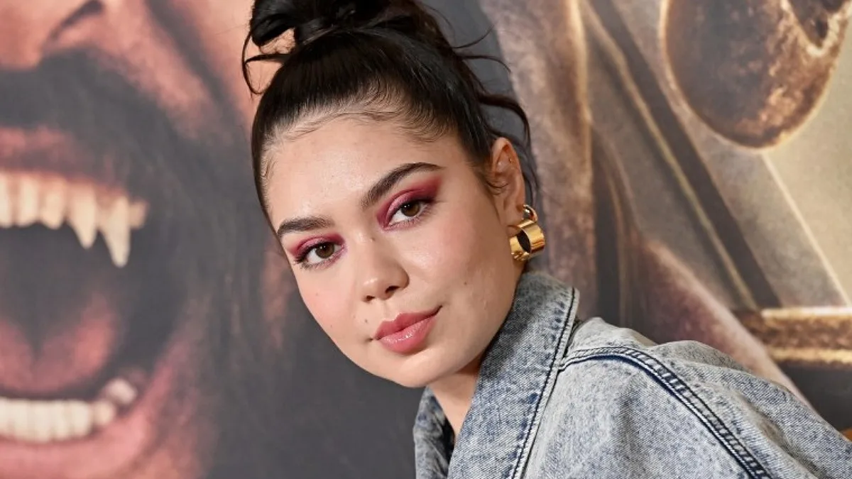 Sequel to 'Smile' & 'Mean Girls' Musical: Paramount Movie Updates