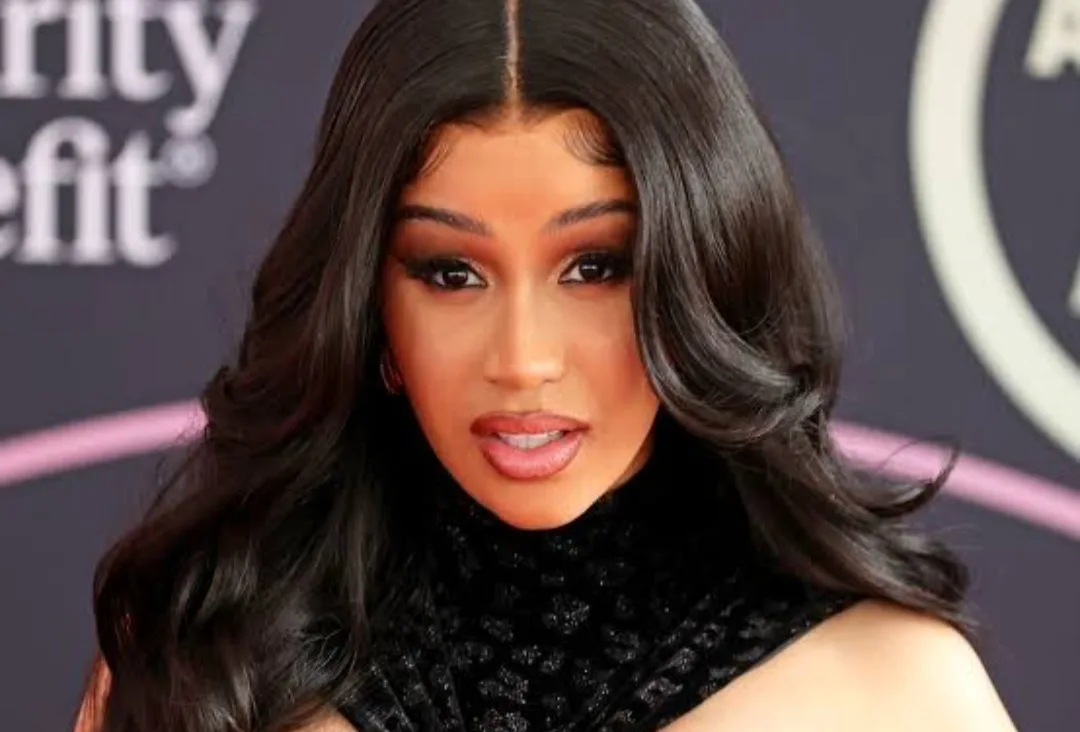 Video: Cardi B Escapes Embarrassing Wardrobe Malfunction With A TikTok Trick
