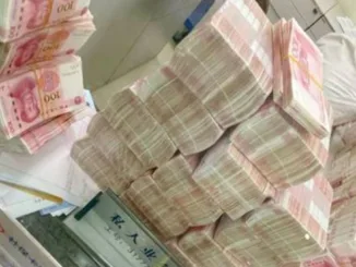 Chinese Millionaire Withdraws $780K, Demands Manual Count by Bank Staff