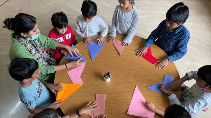 Project based learning (PBL) on the other hand enhances engagement because it is student-centered. Here learning is gained through self-discipline, goal setting and organizational and analytical skills. 