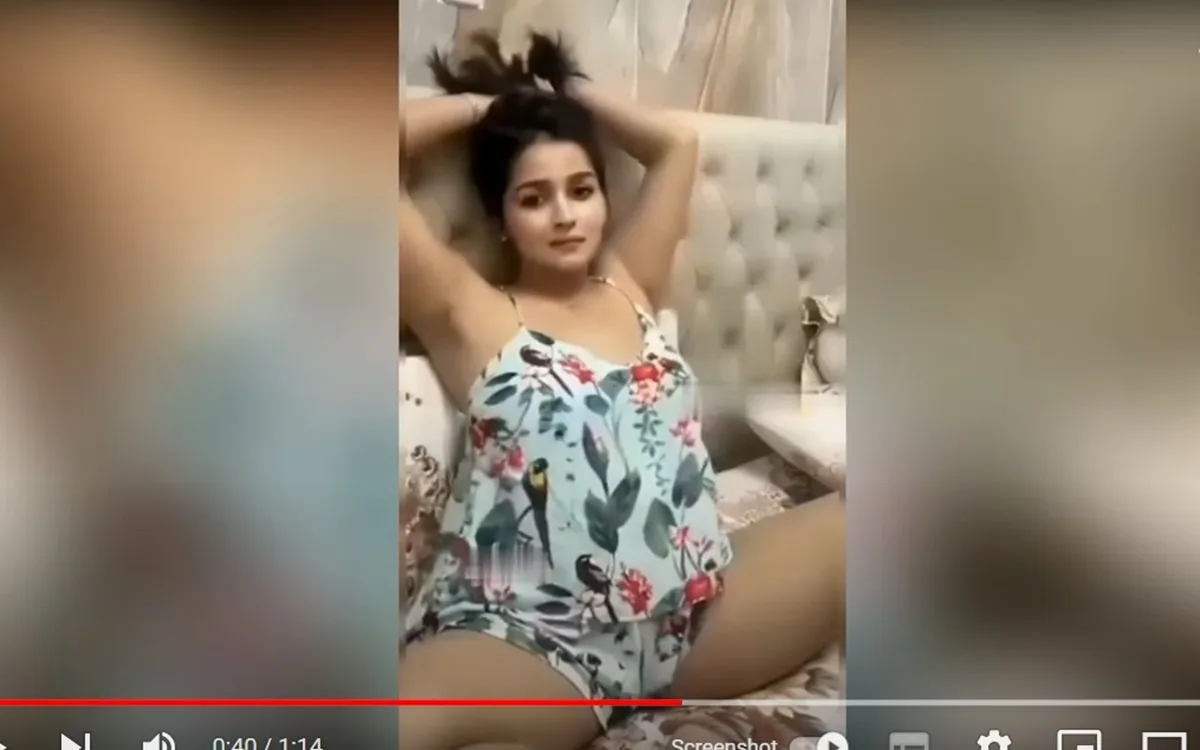 Dhat Xxx - Watch: Alia Bhatt Deepfake Video Goes Viral on social media after Rashmika,  Katrina, Kajol- Netizens Outraged
