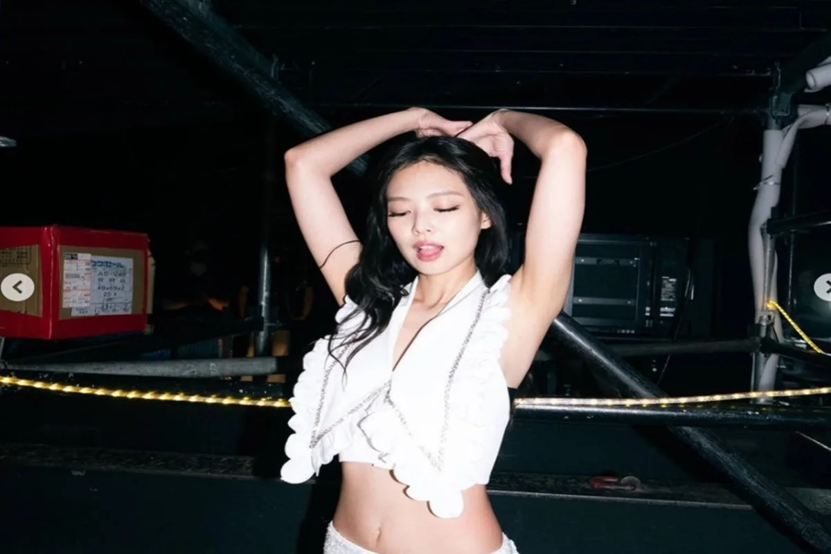 Jennie Shatters Records And Stereotypes As She Climbs To No. 8 On The Billboard Hot 100