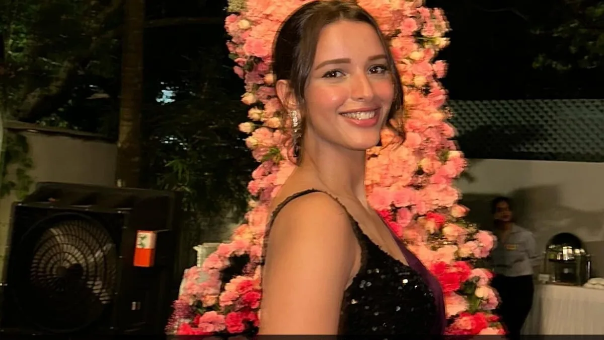 Triptii Dimri's Glamorous Entry Sparks Frenzy at 'Animal' Success Bash; Bhabhi 2 Craze Takes Over