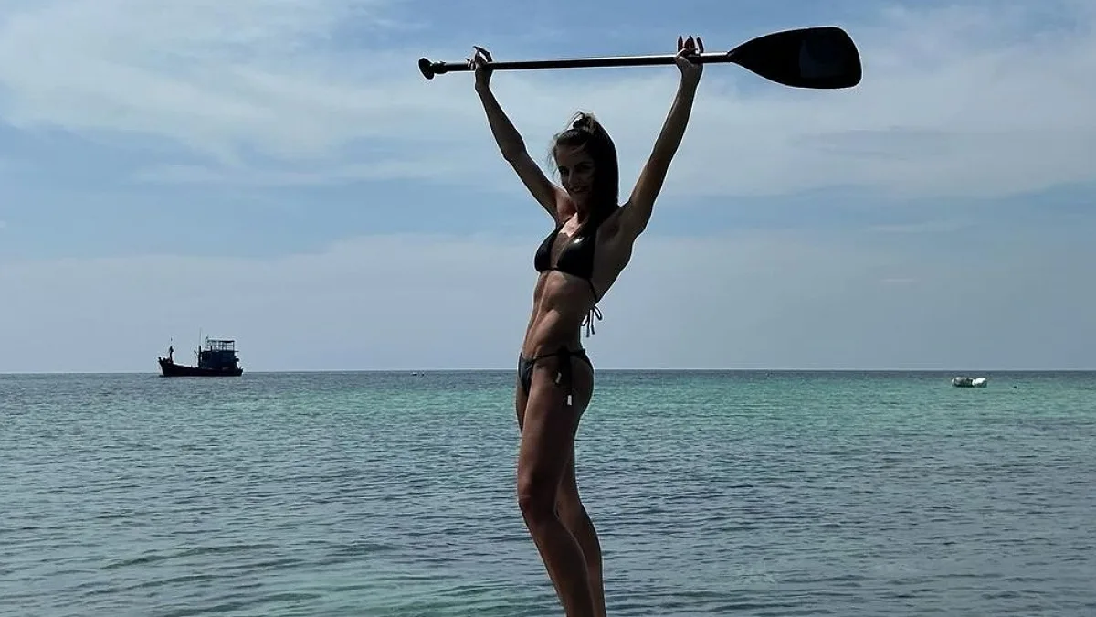 World's Hottest Referee Karolina Bojar-Stefanska Heats Up Thailand In Tiny  Bikini