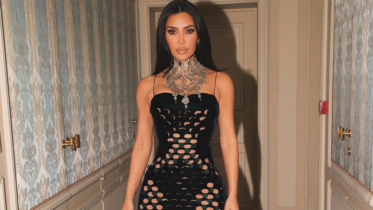 Diamonds & Decades: Elizabeth Taylor Unveiled