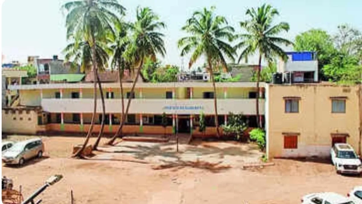 Hubballi's Heritage in Reverse Gear: 156-Year-Old School Faces Demolition for Car Park