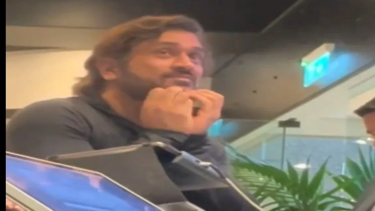 MS Dhoni tells fan ‘Go to Pakistan’