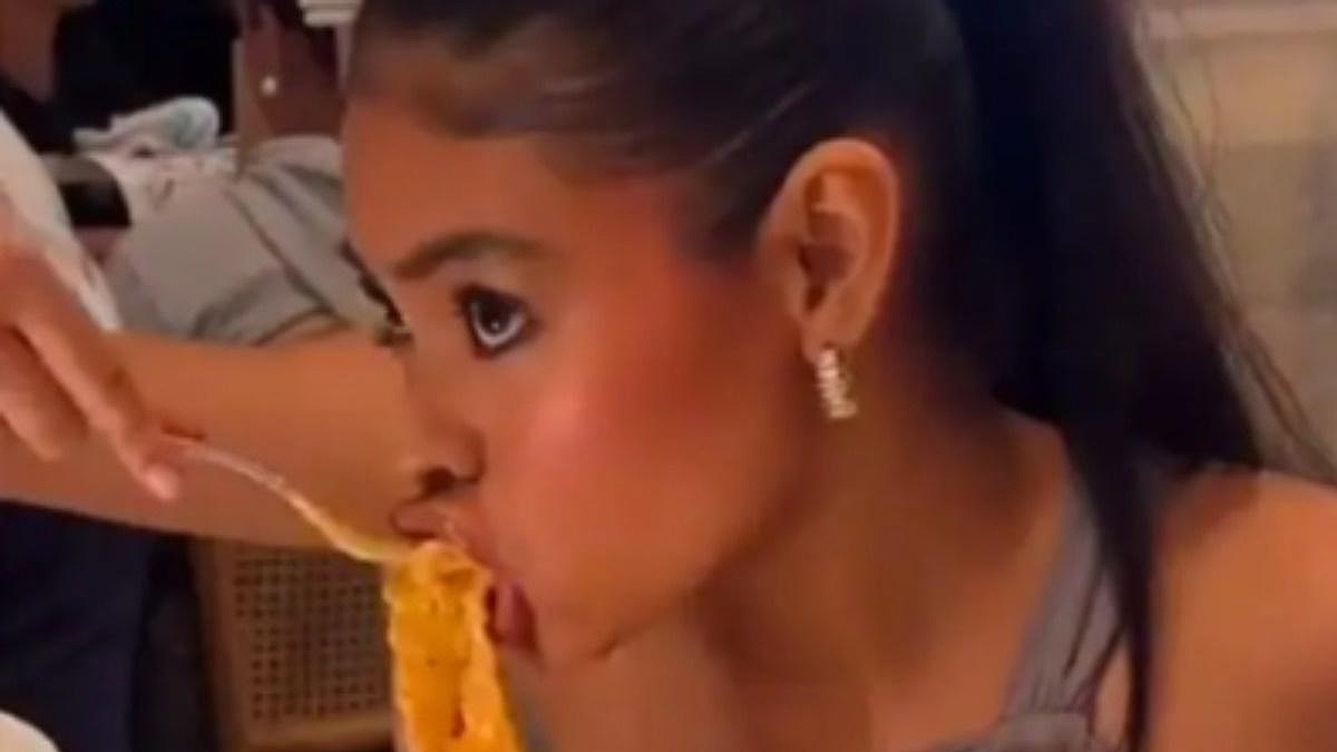 Australian Vlogger's Epic Pasta Plate Encounter Goes Viral: Internet in Stitches