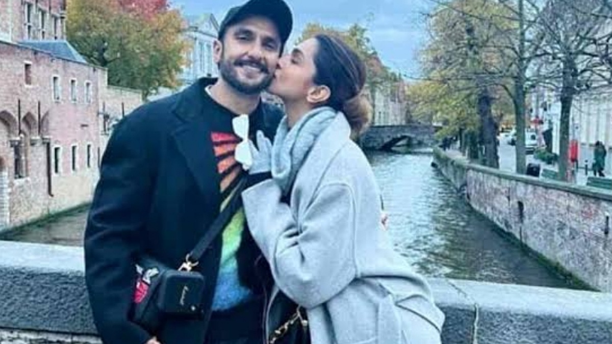 Deepika Padukone & Ranveer Singh's Belgium Shopping Spree: Viral Video