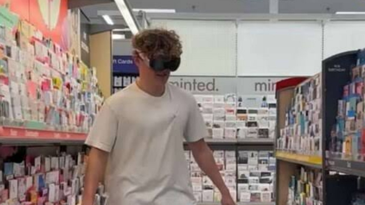 YouTuber's 50-Hour Marathon with Apple Vision Pro Goes Viral