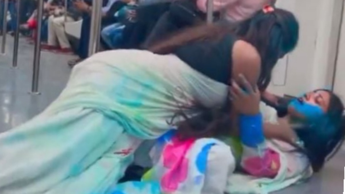 Video of Offensive Holi Dance in Delhi Metro Fuels Demand for Swift Legal Intervention