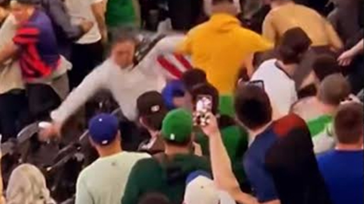 CONCACAF Chaos: Violent Clash Erupts Between USA and Mexico Fans in Stands