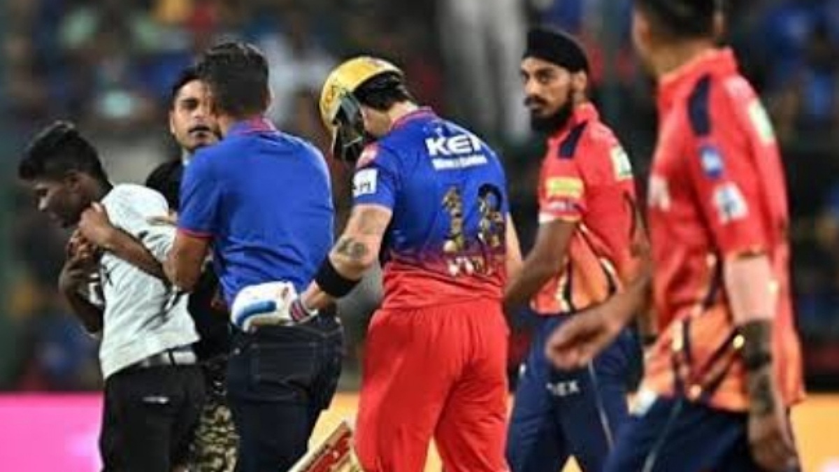 Viral Video Alleges Fan Thrashed for Hugging RCB Star Mid-Match
