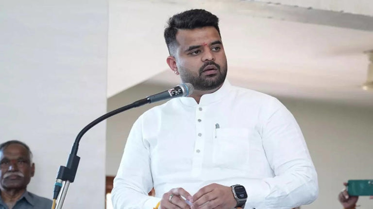 “NCW would like to state that 700 women have not given any complaints to NCW regarding Prajwal Revanna case. Some media channels are falsely reporting this,” the commission said in a post.