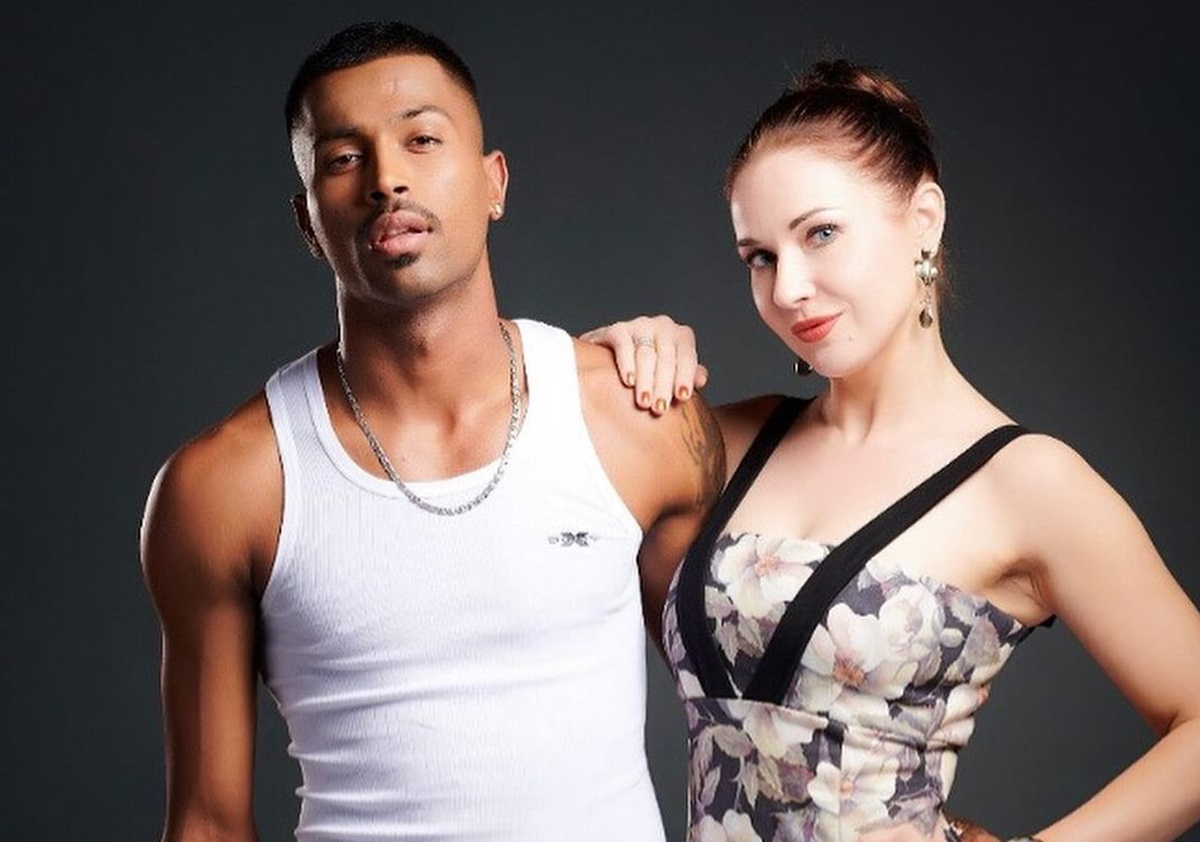 Hardik Pandya Dating Elena Tuteja Russian Model Sparks Rumors
