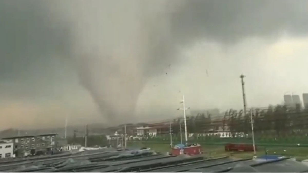 China: Tornado Kills One, Injures 79 in Shandong Province