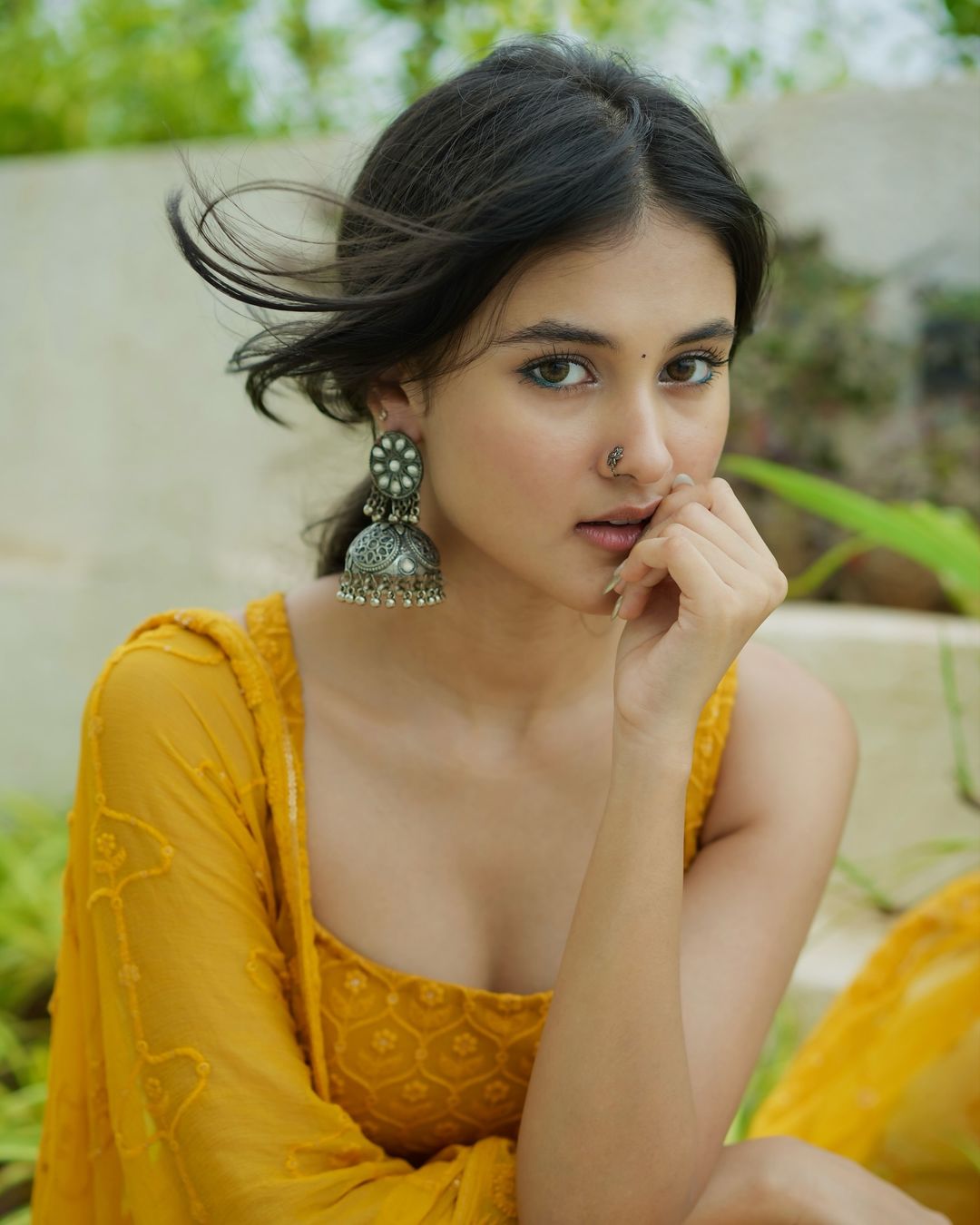 Influencer-Aayushi-Verma-Blooms-in-a-Vibrant-Yellow-Suit-and-Silver-Jewelry