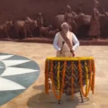 Watch: PM Modi’s Nangara Performance in Washim Video Goes Viral