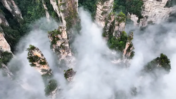 Zhangjiajie’s Peaks Disappear in Mystical Sea of Clouds