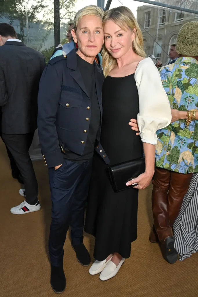 Ellen DeGeneres, Portia de Rossi, UK pub, brunette, relocation, post-election