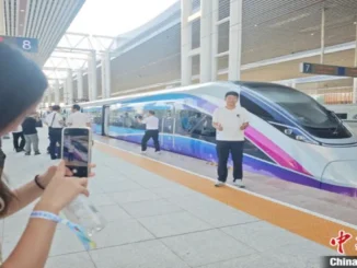 Hainan's Trendiest Railway Begins Operation