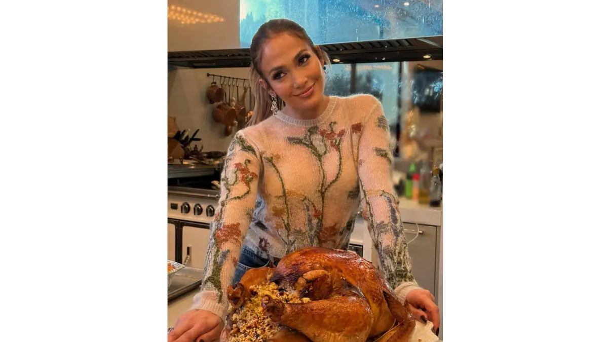 JLo's Black Friday Shopping Spree