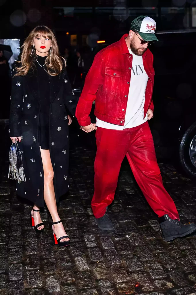 Swift and Kelce Dazzle in Festive Outfits in NYC"