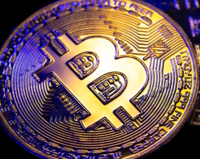 Putin signs regulated crypto trading law Russia Bitcoin Ethereum