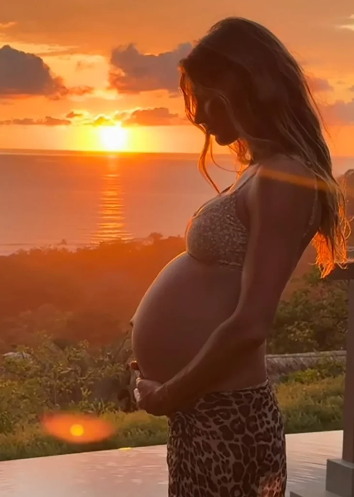 Gisele Bündchen Embraces Pregnancy with a Radiant Bikini Look