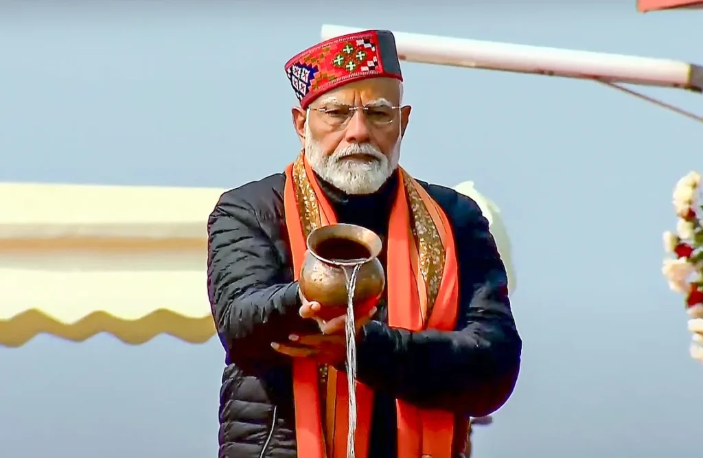 Minister Narendra Modi made a significant appearance at the Prayagraj Kumbh Mela